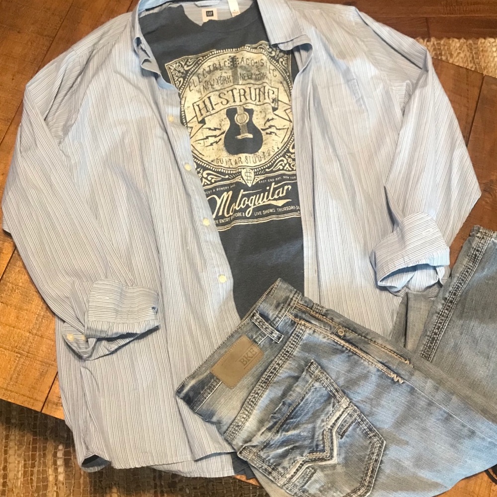 Pin striped classic button up LS